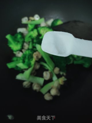 扇贝西蓝花的做法步骤：10
