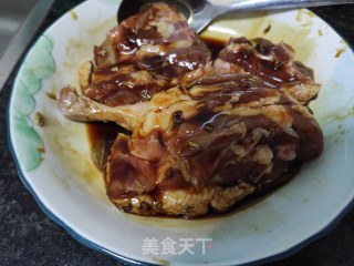 椒盐烤鸭腿的做法步骤：4