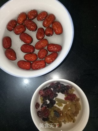 红枣果干米糕的做法步骤：1