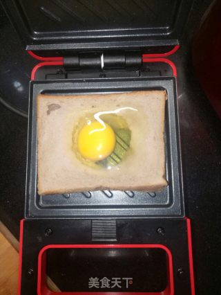 鸡蛋芯黑麦吐司的做法步骤：3