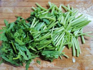 黄豆芽金针菇茼蒿菜的做法步骤：1