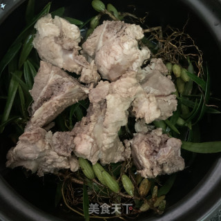 龙骨煲石橄榄汤的做法步骤：4