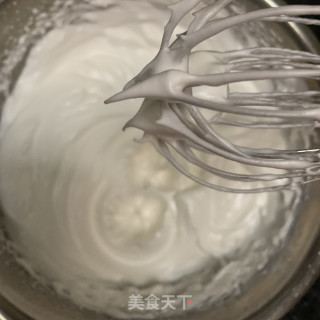 抹茶戚风蛋糕的做法步骤：7