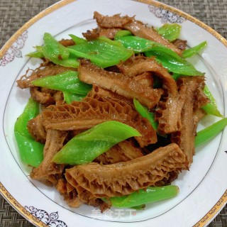 尖椒炒牛肚的做法步骤：7