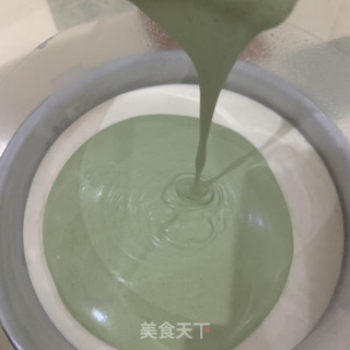 抹茶酸奶慕斯蛋糕的做法步骤：17