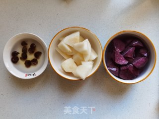 紫薯雪梨桂圆糖水的做法步骤：2