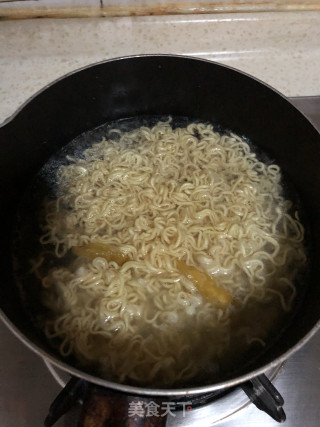 泡椒拉面的做法步骤：3