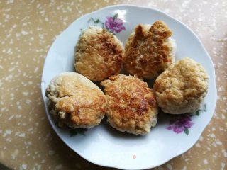 白菜炖豆腐肉圆的做法步骤：1