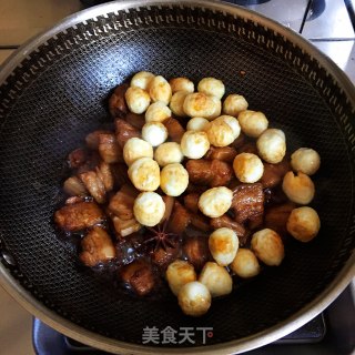 五花肉烧虎皮鹌鹑蛋的做法步骤：6