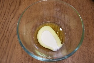 红豆沙戚风蛋糕卷的做法步骤：3