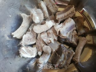虫草花松茸排骨汤的做法步骤：6