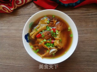 虫草花松茸排骨汤的做法步骤：14