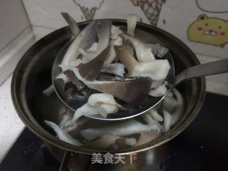 平菇木耳炒肉片的做法步骤：7