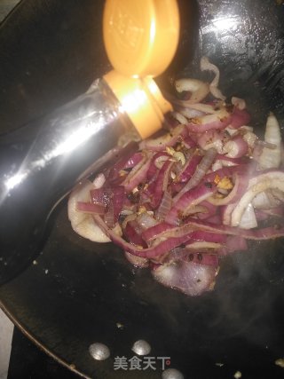 洋葱炒鸡蛋的做法步骤：10