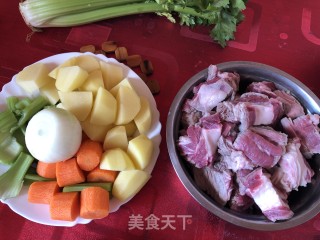 高压锅版家常牛肉的做法步骤：1