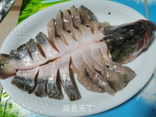 清蒸鲈鱼的做法步骤：5