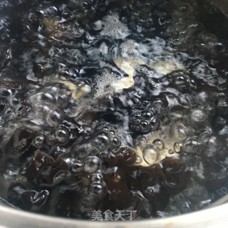 西兰花炒木耳的做法步骤：5