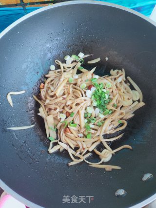 老干妈杏鲍菇的做法步骤：13