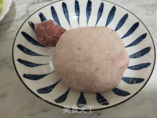 花样饺子的做法步骤：1