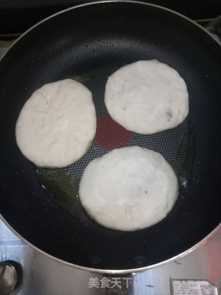 鸡蛋木耳白菜馅饼的做法步骤：9