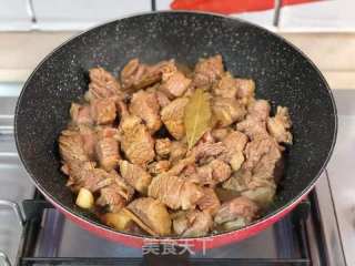 土豆焖牛腩的做法步骤：13