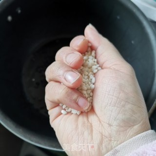 紫米粥的做法步骤：1