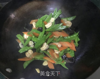 荷兰豆炒虾仁的做法步骤：16