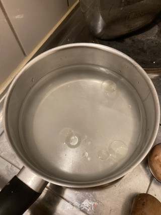 奶油芦笋浓汤的做法步骤：2