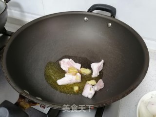 土豆烧肉的做法步骤：2