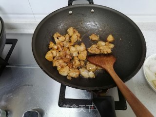 土豆烧肉的做法步骤：4