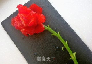 草莓蒜薹玫瑰花的做法步骤：10