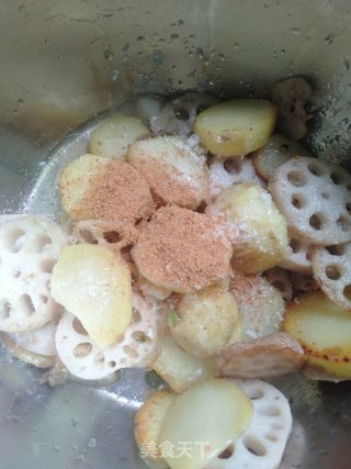 糖醋莲藕土豆片的做法步骤：11