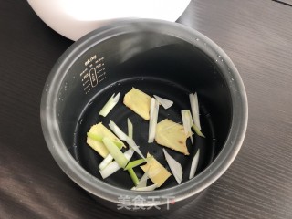 酱焖排骨的做法步骤：3