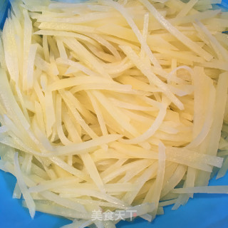 醋溜土豆丝的做法步骤：4