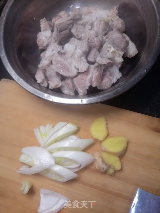 红焖羊肉的做法步骤：3