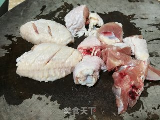 山药蒸鸡肉的做法步骤：1