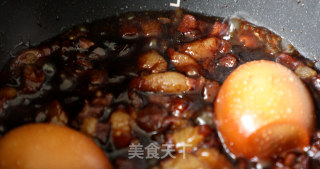 想吃卤肉饭在家做，肥而不腻的做法步骤：4