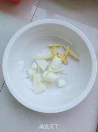 豆腐酸菜鱼的做法步骤：2