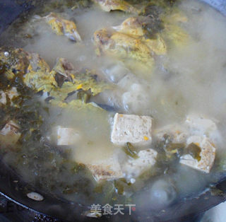 嘎鱼雪菜豆腐的做法步骤：7