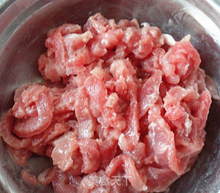 肉丝炒双翠的做法步骤：5