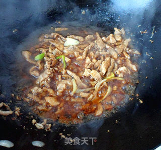 肉丝炒双翠的做法步骤：7