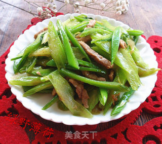 肉丝炒双翠的做法步骤：9