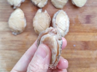 鲍鱼小土豆烧虾球的做法步骤：3