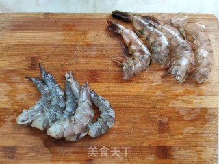 鲍鱼小土豆烧虾球的做法步骤：9