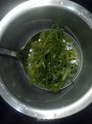 凉拌海带丝的做法步骤：2