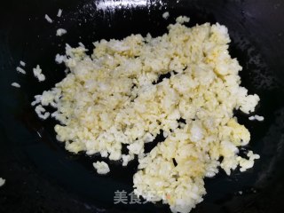 腊肠炒饭的做法步骤：3
