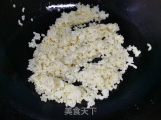 腊肠炒饭的做法步骤：4