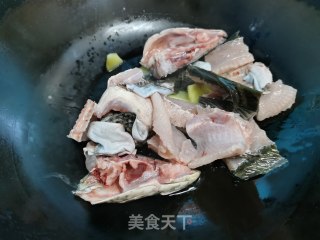 汆鱼片的做法步骤：2