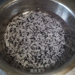 紫米饭的做法步骤：3