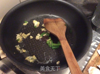 西兰花炒虾仁的做法步骤：8